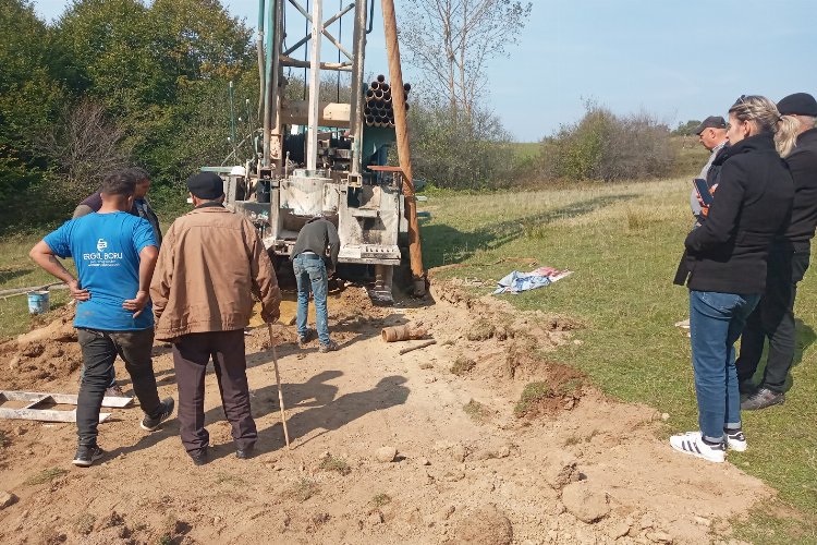 Bilecik’te taşıma su ile ihtiyacı karşılanan köye sondaj -