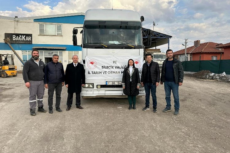 Bilecik’ten deprem bölgesine 7 TIR yem desteği -
