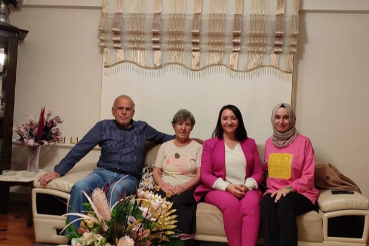 Bilecikli AK Kadınlardan emekli öğretmenler vefa -