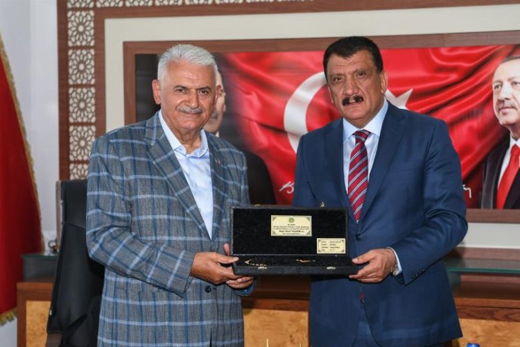 Binali Yıldırım'dan Başkan Gürkan'a ziyaret -