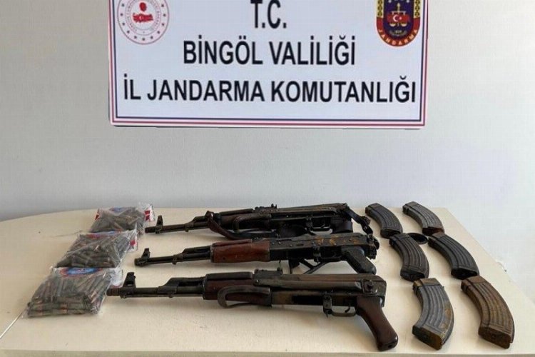 Bingöl’de 3 adet kalaşnikof ele geçirildi -