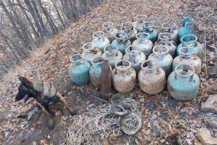  Bingöl’de toprağa gömülü bulunan EYP imha edildi -