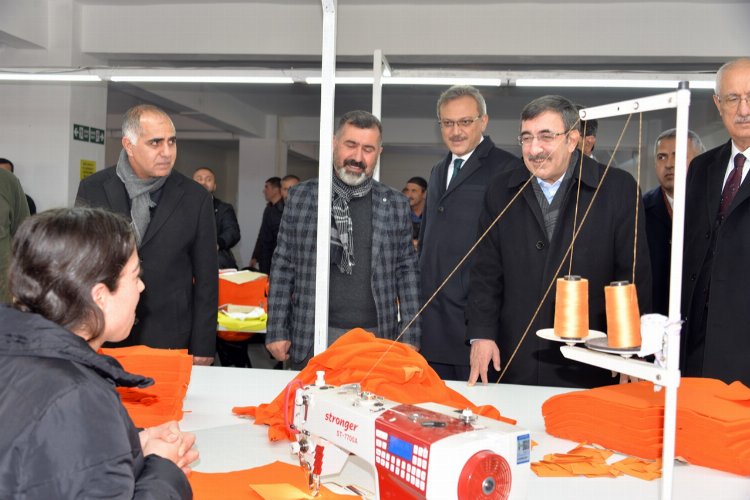 Bingöl'de üretim Sancak'ı dalgalanıyor -