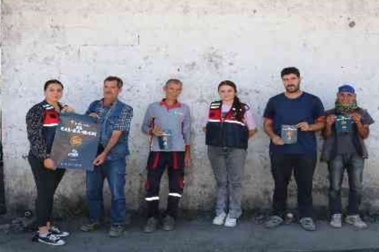 Bingöl Jandarması'ndan 'Kadına El Kal-Ka-Maz' çalışması -
