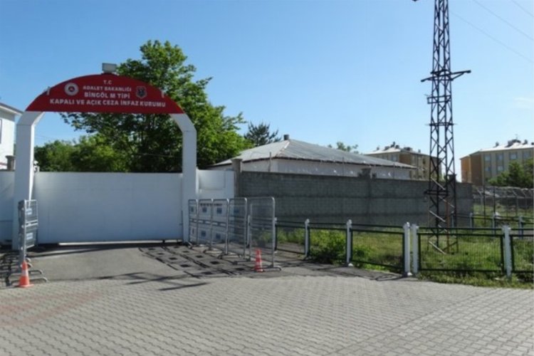 Bingöl M Tipi Cezaevi'ne deprem riski tahliyesi -