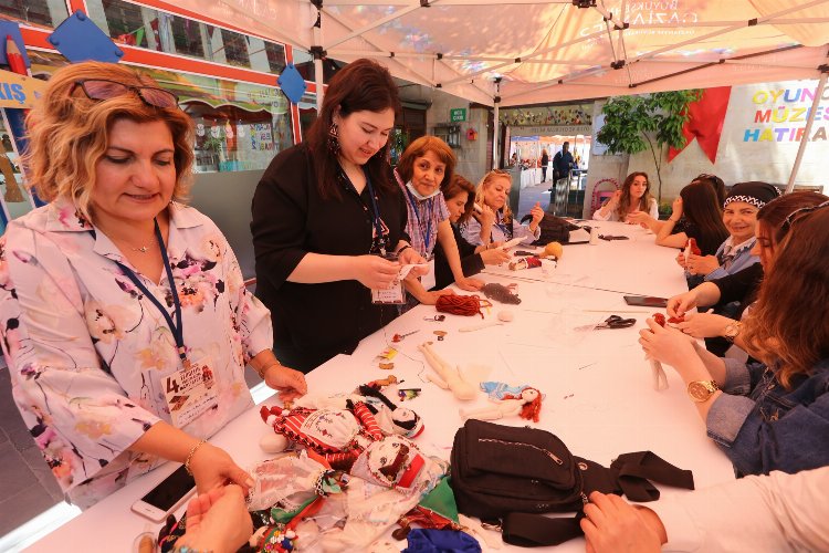 Birbirinden farklı bez bebekler Gaziantep'te bir arada -