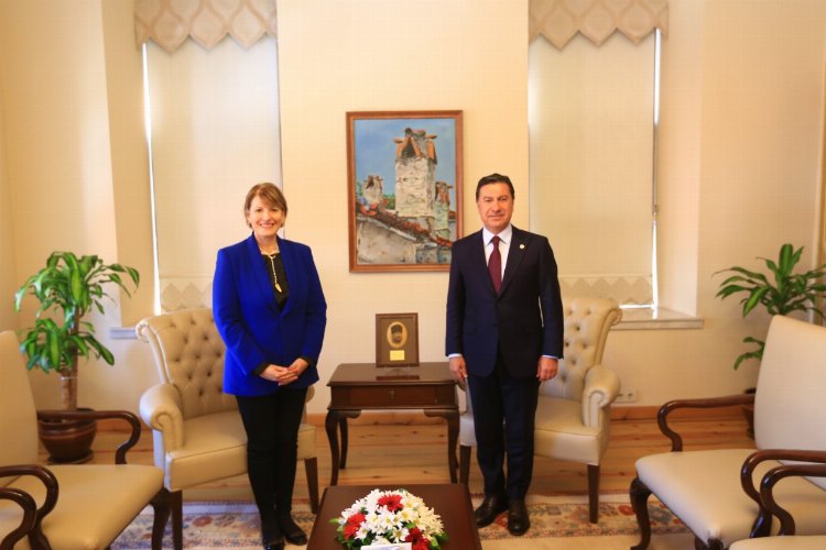 Birleşik Krallık Ankara Büyükelçisi’nden Başkan Aras’a ziyaret -