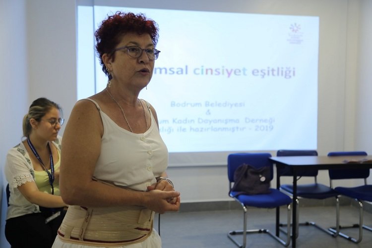 Bodrum Belediyesi'nden personeline 'psikolojik' eğitim -