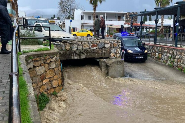 Bodrum'da yılın ilk gününde ekipler sahadaydı -