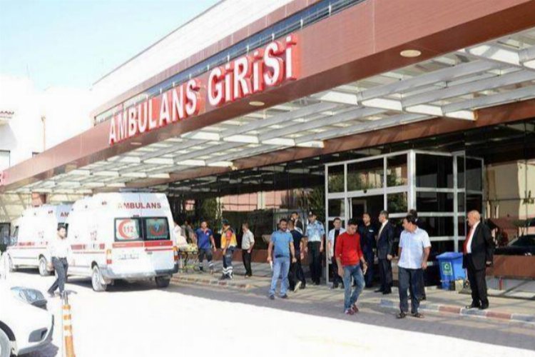 Boynuna dayadığı bıçakla canına kıyıyordu -