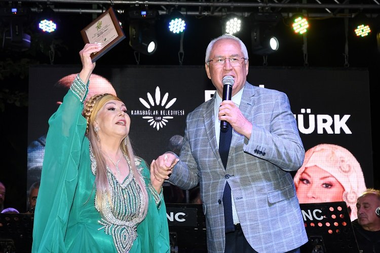 “Bozkırın Tezenesi” İzmir Karabağlar’da özlemle anıldı -
