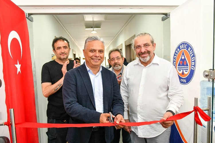 Briç sporunun kalbi ASSİM -