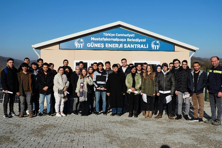 BTÜ öğrencileri Mustafakemalpaşa'da GES'i inceledi -