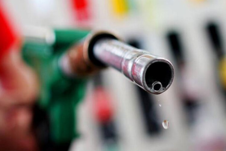 Bu kez benzine zam! -