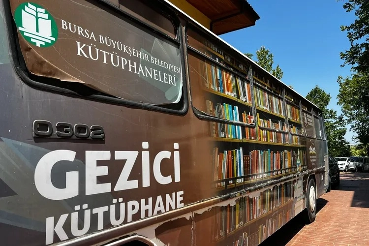 Bursa Büyükşehir Belediyesi’nden Gezici Kütüphane hizmeti -