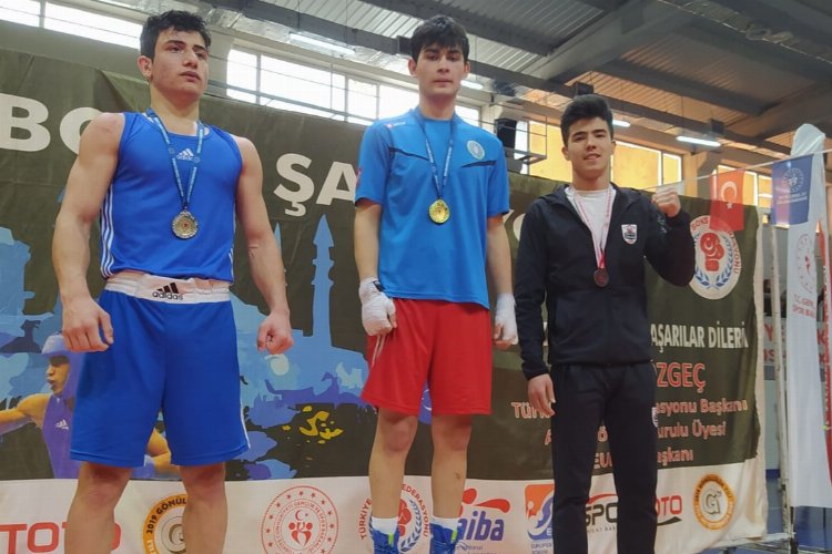 Bursa Büyükşehir Belediyespor ringde madalya bırakmadı -