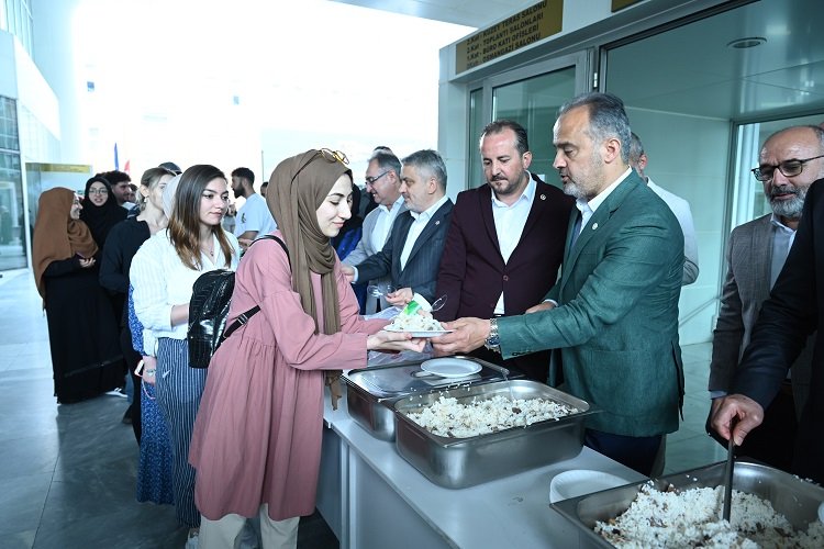 Bursa Büyükşehir'den memur adaylarına tam destek -