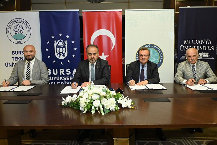 Bursa Büyükşehir'den 3 akademik iş birliği -