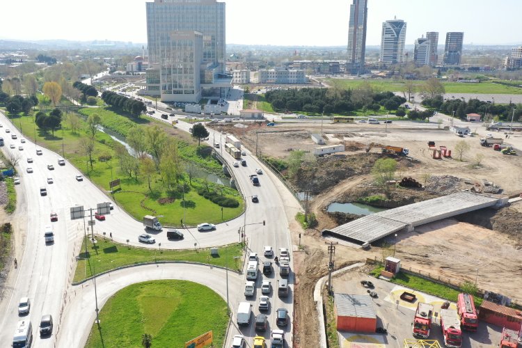 Bursa'da Adliye Kavşağı'nda çalışmalar tam gaz -