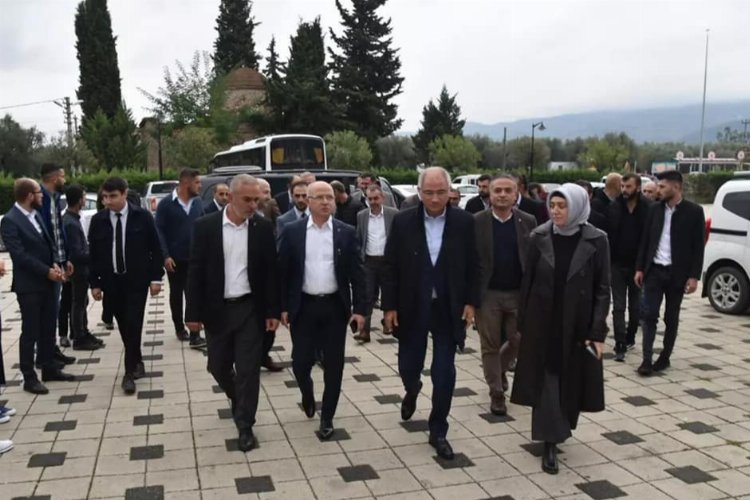 Bursa'da AK Parti ilçe çalışmalarını masaya yatırıyor -