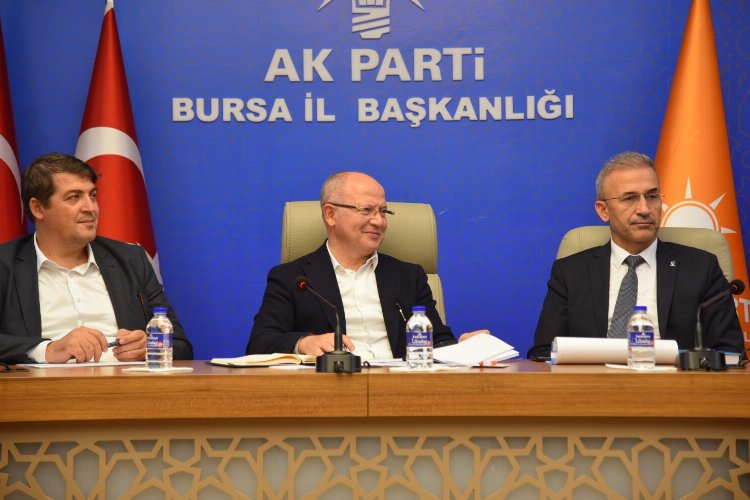 Bursa'da AK Parti'nin teşkilat istişareleri sürüyor -