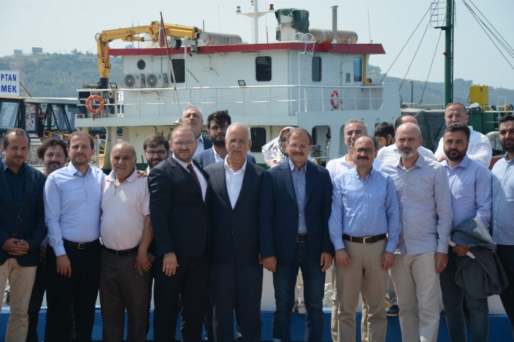 Bursa'da AK Parti yüz yüze buluşmalarını Gemlik'te sürdürüyor -