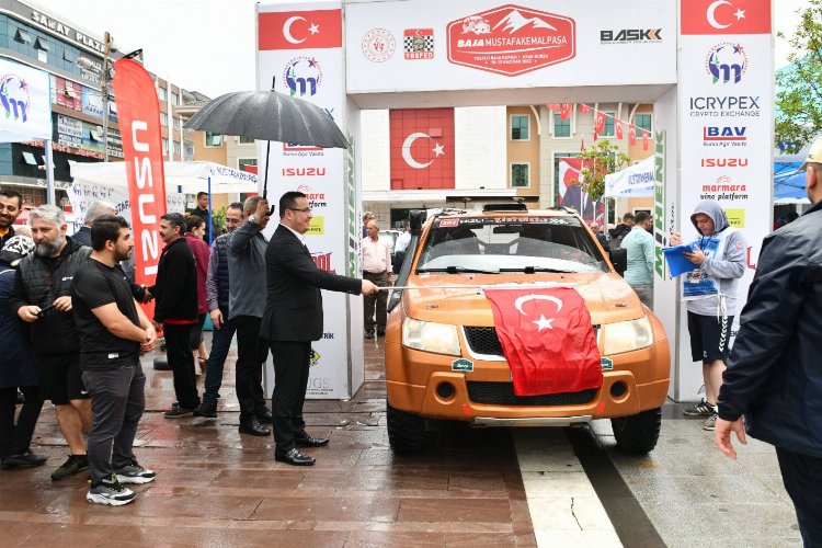 Bursa'da Baja heyecanı Mustafakemalpaşa'yı sardı -