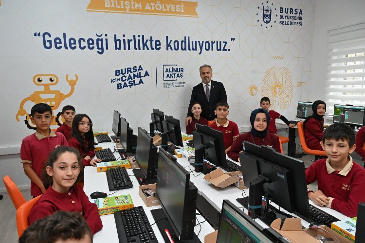 Bursa'da 'Bilişim Atölyeleri'ne devam -