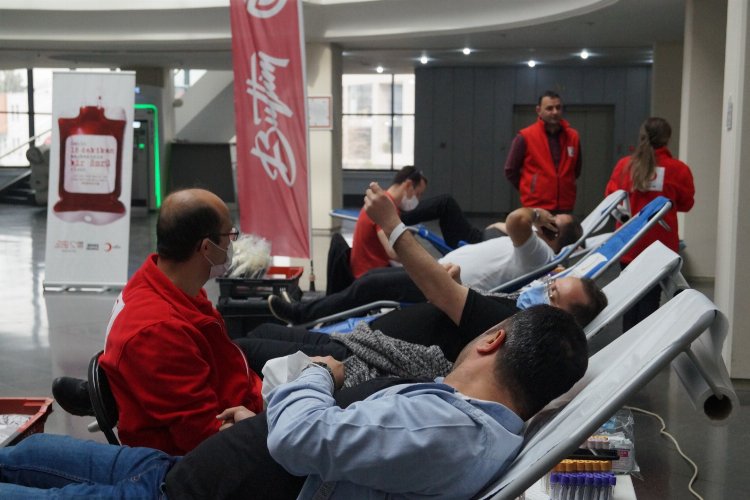 Bursa'da BUTTİM esnafı 'kan' bağışladı -