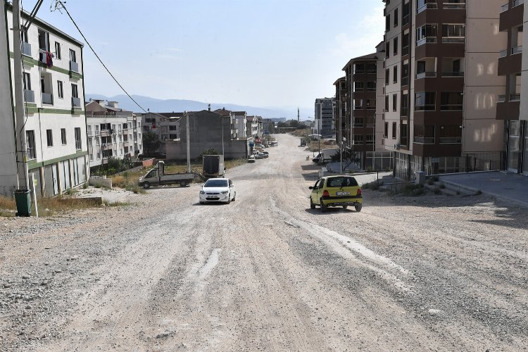 Bursa'da Demirtaş’ın yeni imar yolları asfaltlanıyor -