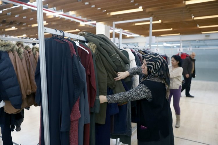 Bursa'da depremzedelere özel mağaza -