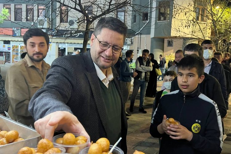 Bursa'da DEVA Partisi bereketi her noktada paylaşıyor -