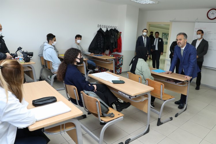Bursa'da eğitim avantajlarla başladı -