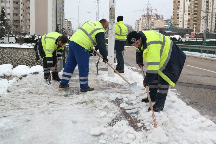 Bursa'da ‘estetik müdahale’ ekibi -