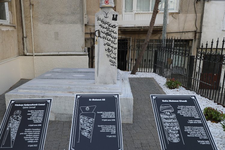 Bursa'da Gemlik Belediyesi’nden şehitlere saygı -