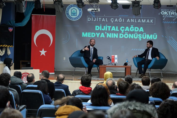 Bursa'da genç iletişimcilerden 'Dijital Çağ'a ev sahipliği -