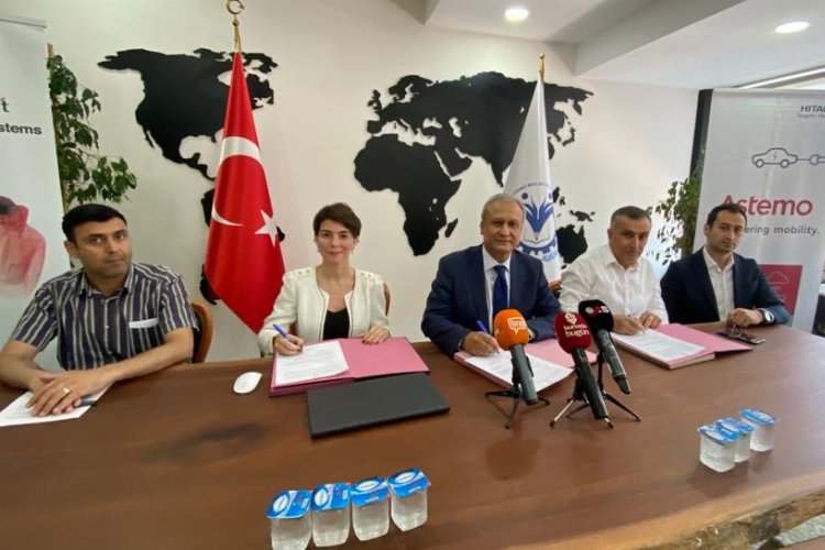 Bursa'da kız öğrenciler için geleceğe 'nitelikli' adım -