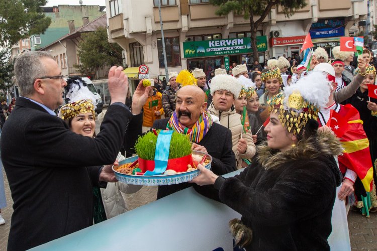 Bursa'da Nevruz coşkusu ilçelerde yaşatılıyor -