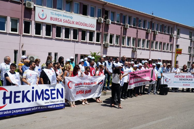 Bursa'da sağlıkçılar 'krizin sorumlusu biz değiliz' dedi -