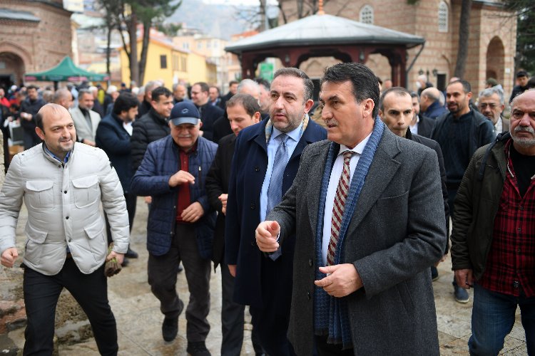 Bursa'da tarihi camiye Osmangazi hizmeti -
