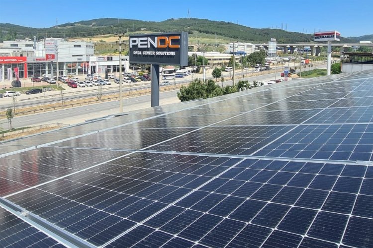 Bursa'da veri merkezinin çatısını GES ile donatıyor -