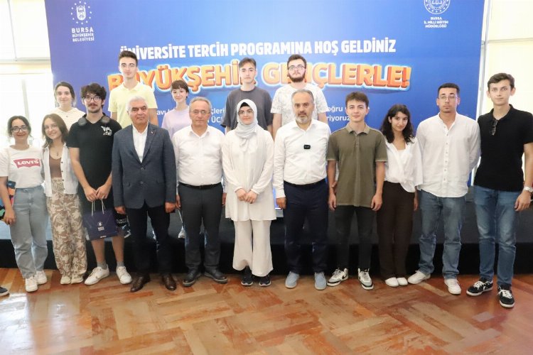 Bursa'da YKS'ye girenlere 'tercih' hizmeti -