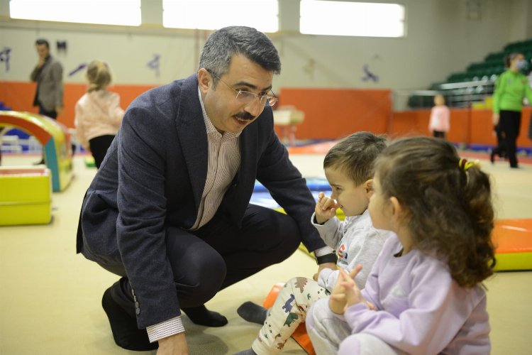 Bursa'da Yıldırım'da minik sporculara Başkan ziyareti -