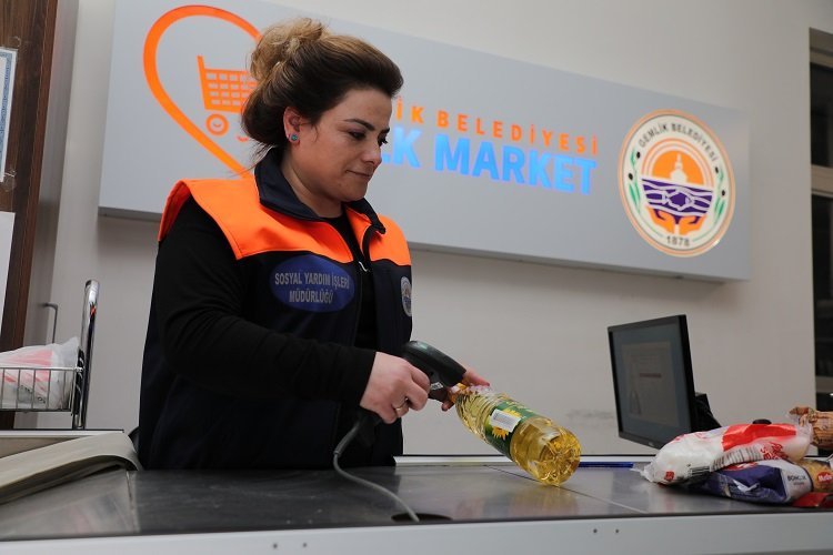 Bursa Gemlik’teki bu markette para geçmiyor” -