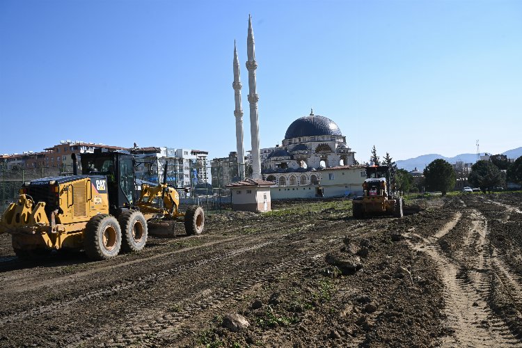 Bursa, Hatay'da barınma için kolları sıvadı -