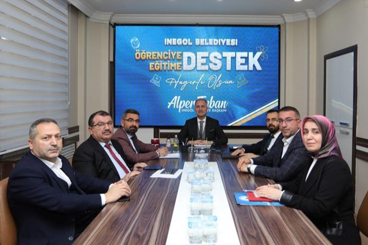 Bursa İnegöl'de bin öğrenciye 1,5 milyon TL eğitim yardımı -