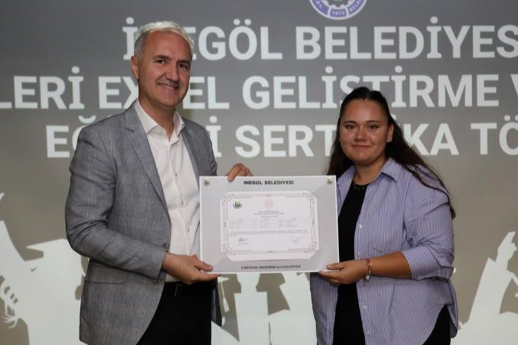 Bursa İnegöl'de hizmet içi eğitimde sertifikalandılar -