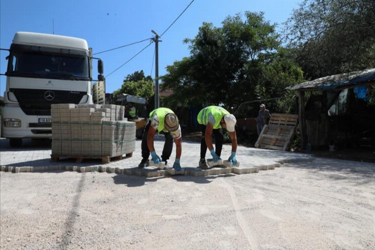 Bursa İnegöl'de Olukman'ın sokakları parkeleniyor -