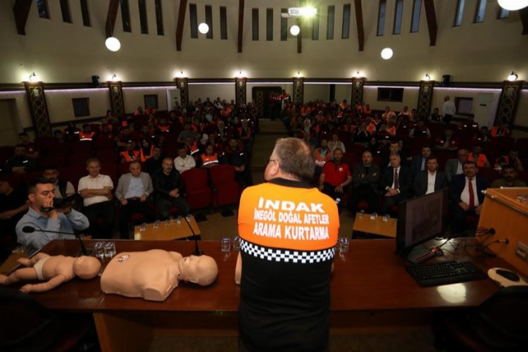 Bursa İnegöl'de protokole ilk yardım eğitimi -