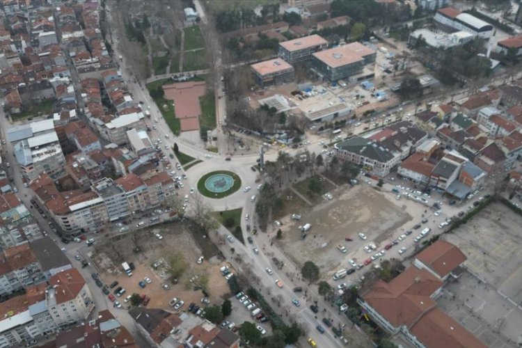 Bursa İnegöl'ün yeni meydanında çalışmalar başlıyor -